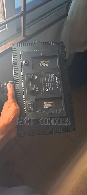 Led-U800+ Professional Video Light (Light Head Only)