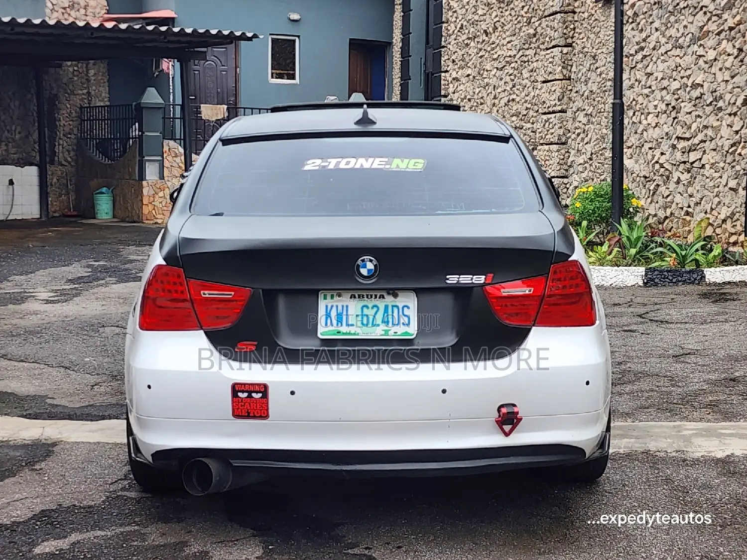 BMW 328i 2009 Off white