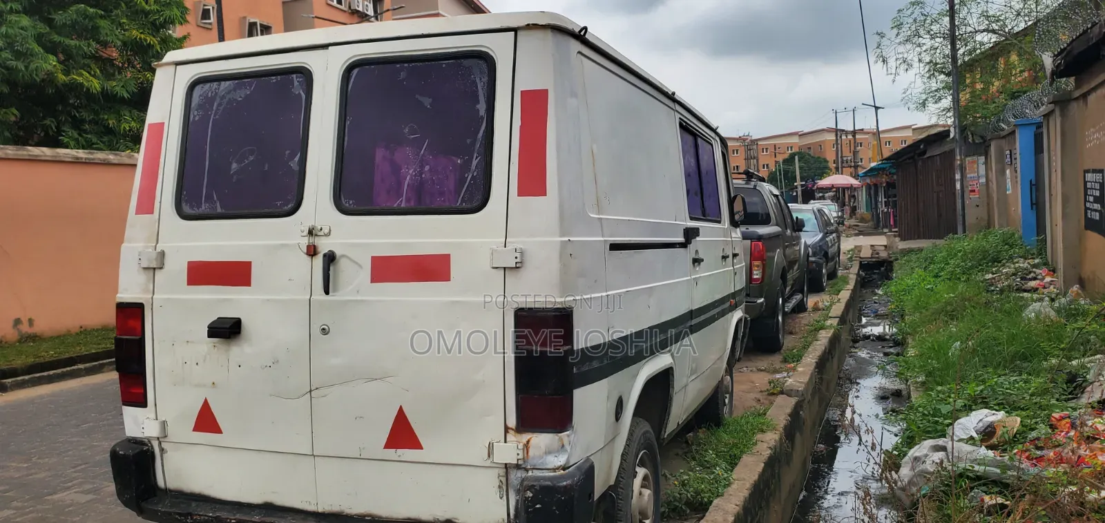 Nissan Vanette 1998 White