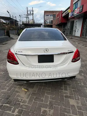 Mercedes-Benz C300 Sport 4Matic Sedan AWD (2.0L 4cyll 7A) 2016 White