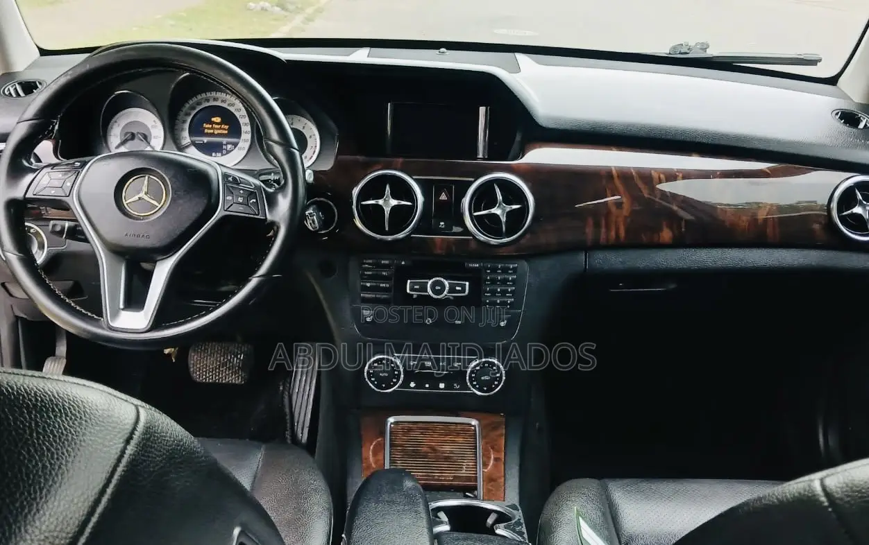 Mercedes-Benz GLK-Class 2012 Silver