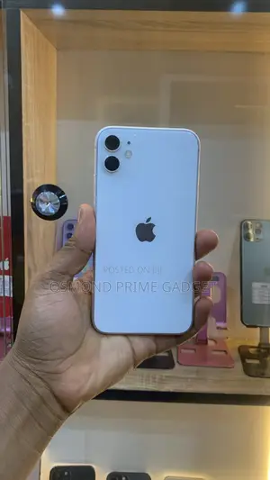 Apple iPhone 11 64 GB White