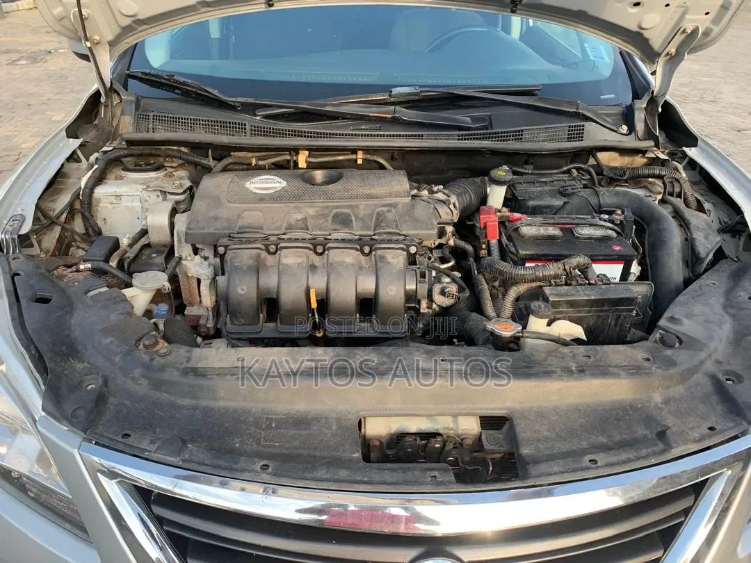 Nissan Sentra SR 2013 Silver