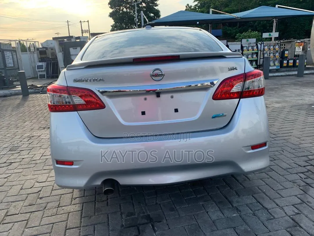 Nissan Sentra SR 2013 Silver