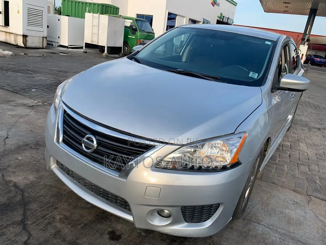 Nissan Sentra SR 2013 Silver