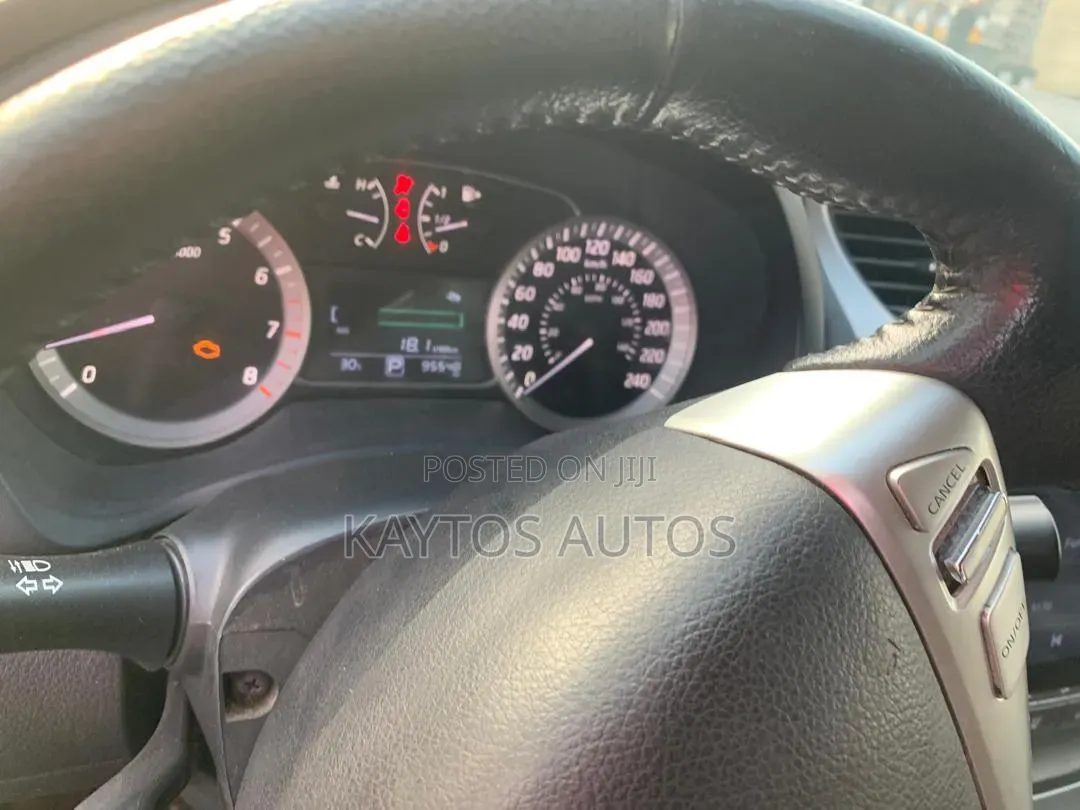 Nissan Sentra SR 2013 Silver