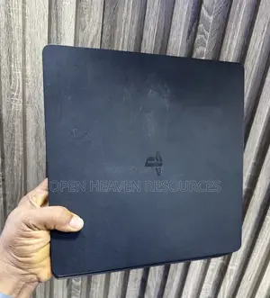 Playstation 4 Console