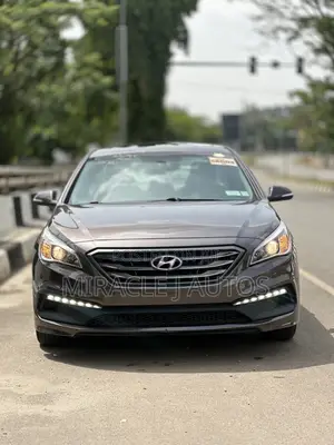 Hyundai Sonata Sport Sedan FWD (2.4L 4cyl 6A) 2016 Brown