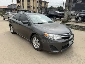 Toyota Camry LE 4dr Sedan (2.5L 4cyl 6A) 2013 Gray
