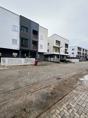 3bdrm Townhouse / Terrace in Katampe (Main) for rent