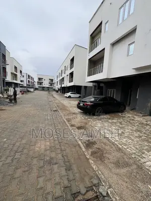 3bdrm Townhouse / Terrace in Katampe (Main) for rent