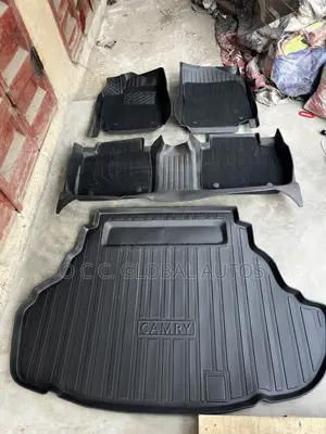 Complete Set of Tpe Floor Matt and Booth Matt for Camry 2012 Model