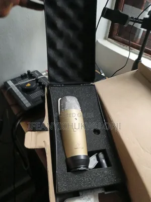 Behringer Studio Condenser Microphone