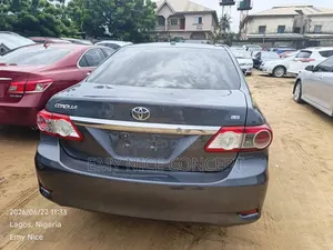 Toyota Corolla LE 4dr Sedan (1.8L 4cyl 4A) 2011 Gray