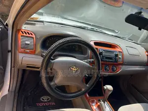 Toyota Camry 2004 White