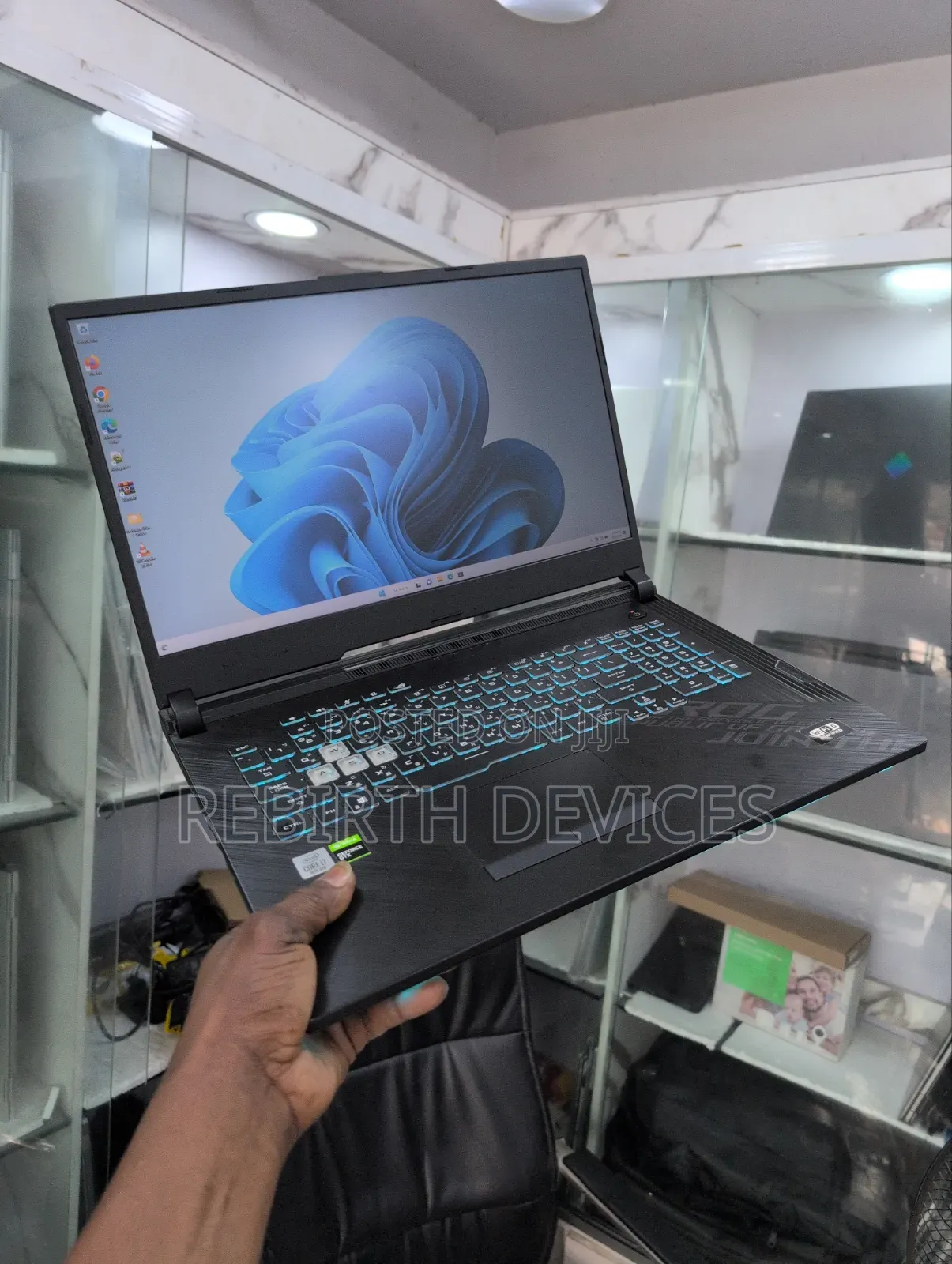 Laptop Asus ROG Strix G731G 16GB Intel Core i7 SSD 512GB