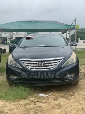 Hyundai Sonata Limited Sedan FWD (2.4L 4cyl 6A) 2012 Blue