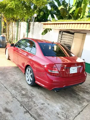 Mercedes-Benz C250 2012 Red