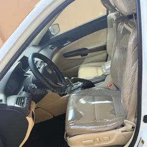 Honda Crosstour 2012 White