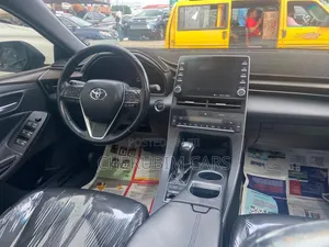 Toyota Avalon 2020 Black