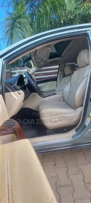 Toyota Venza 2011 Green