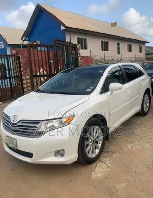 Toyota Venza 2010 White