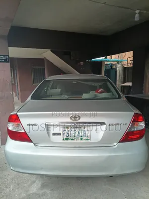 Toyota Camry LE 4dr Sedan (2.4L 4cyl 4A) 2004 Gray