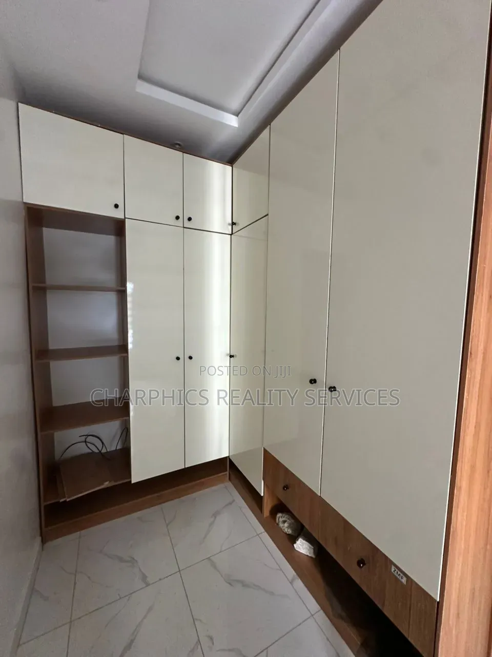4bdrm Duplex in Ologolo for rent