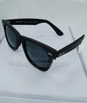 Ray-Ban Black Wayfarer Sunglasses Uv400 Unisex Eyewear