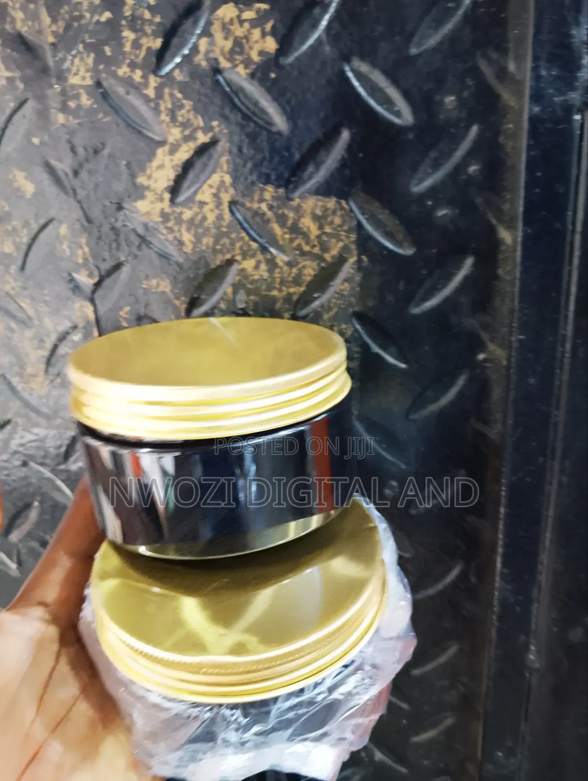 Body Scrub Jar Black