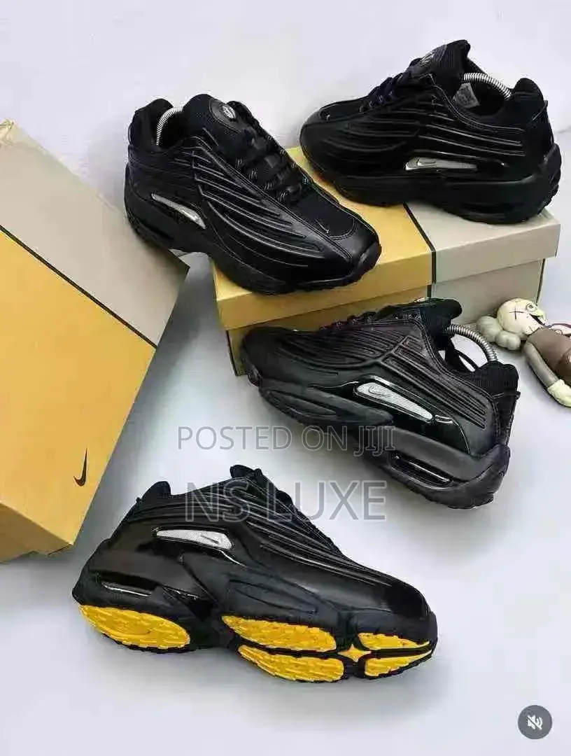 Unisex Sneakers