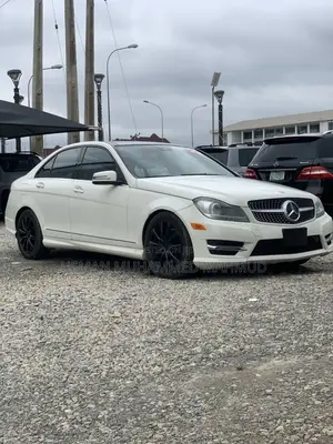 Mercedes-Benz C300 Luxury 4Matic Sedan AWD (3.0L 6cyl 7A) 2012 White