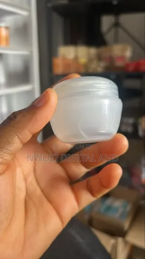 Face Cream Egg Shape Container