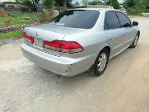 Honda Accord 2002 Silver