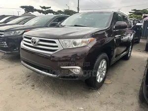 Toyota Highlander 2013 Red