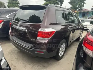 Toyota Highlander 2013 Red