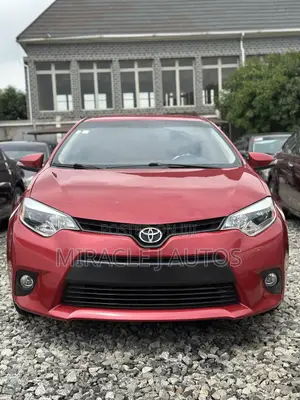 Toyota Corolla S 4dr Sedan (1.8L 4cyl CVT) 2014 Red
