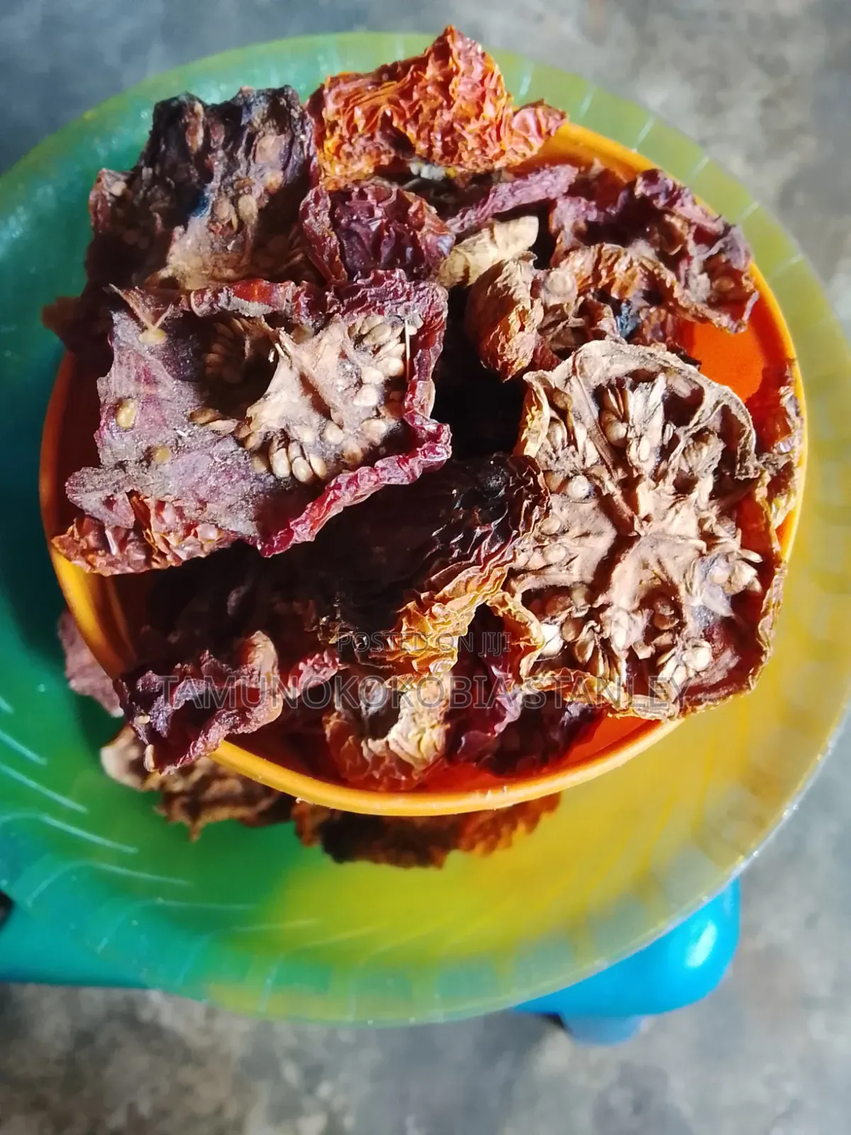 Clean Dried Tomatoes