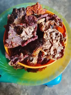 Clean Dried Tomatoes
