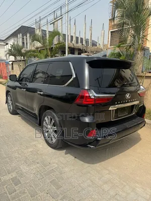 Lexus LX 2017 Black