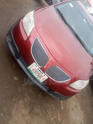 Pontiac Vibe 2006 Maroon