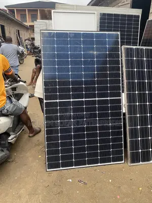 450watts Canadian Solar Panels Available in Store Now and We Deliver