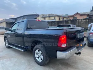 RAM 1500 2015 Black