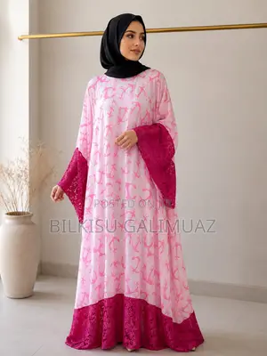 A Free Gown Come With Veil