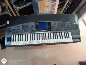 Yamaha PSR 8000