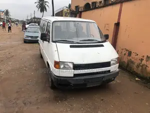 Volkswagen Transporter 2000 White