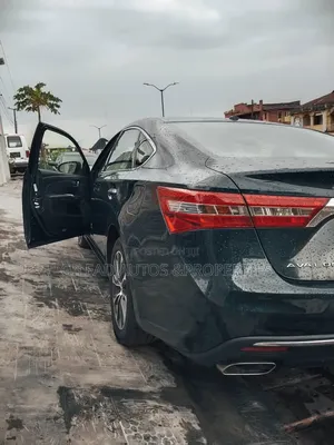 Toyota Avalon 2018 Black