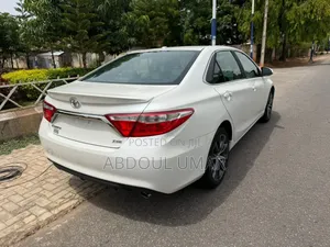 Toyota Camry XSE 4dr Sedan (2.5L 4cyl 6A) 2015 White