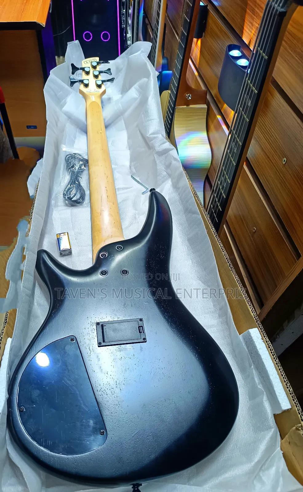 Ibanez Sr375e Five String Bass Electric Guitar
