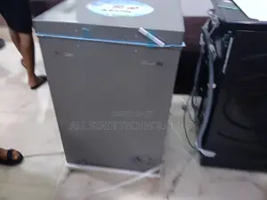Small Size Aeon Chest Freezer 102l